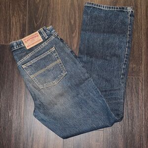 Express Women’s Precision Fit Low Rise Bootcut Jeans, Size: 9/10R